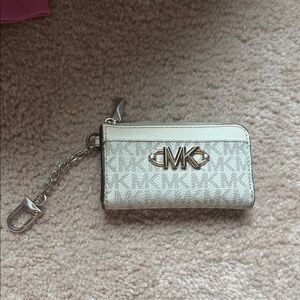 Micheal Kors key chain wallet